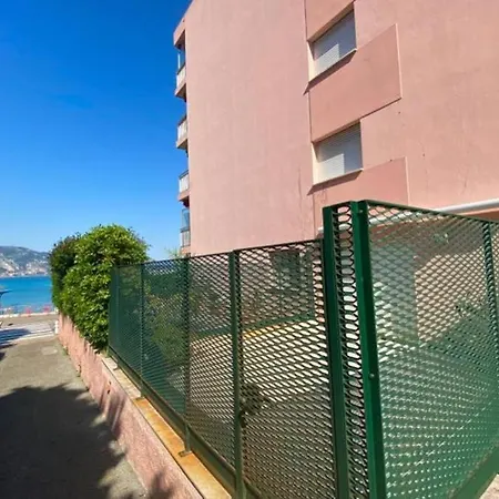 Διαμέρισμα Small One Bedroom On The Beach Roquebrune-Cap-Martin